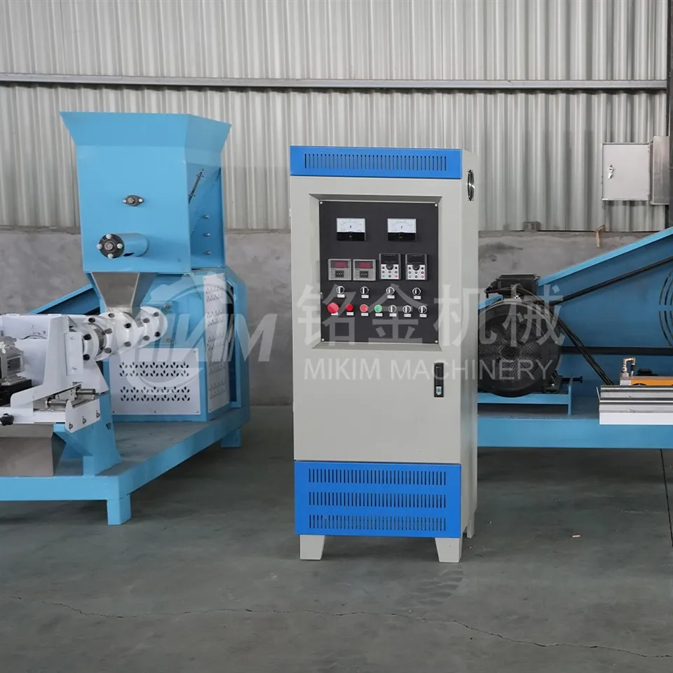 Erősen automatizált takarmány -extruder